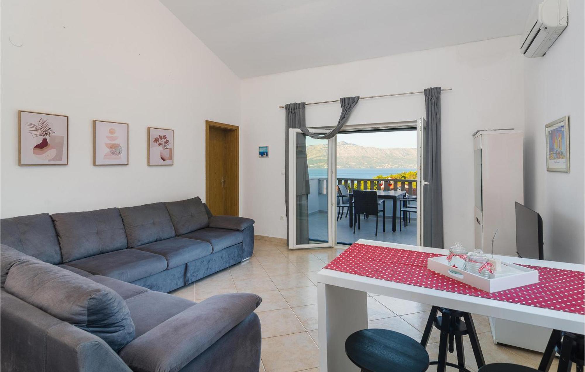 Nice Home In Postira With Outdoor Swimming Pool Eksteriør billede